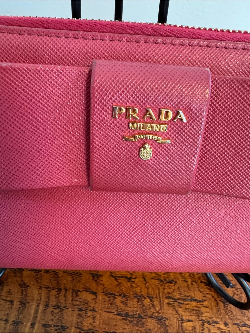 Prada Pink Saffiano Leather Fiocco Bow Zip Around Wallet - Picture 2 of 12